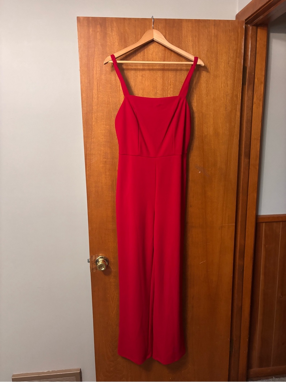 Chic Red Square-Neck Jumpsuit With Pockers
